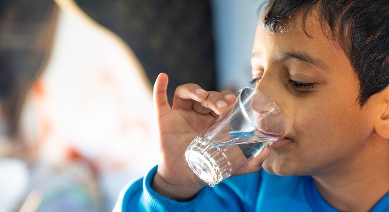 Sans progrès plus rapides, des milliards de personnes n’auront pas accès à l’eau salubre et aux services d’assainissement en 2030
